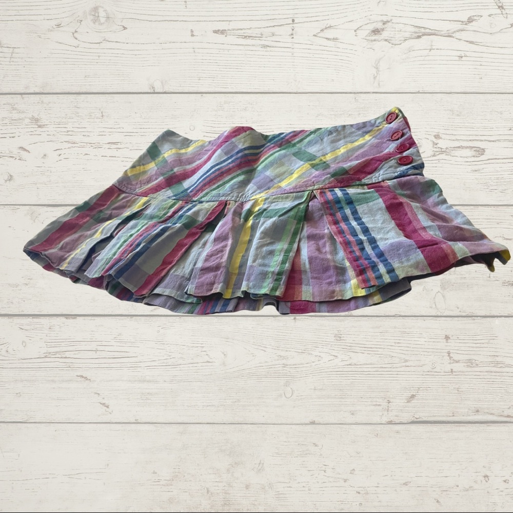 Pink pleated mini skirt